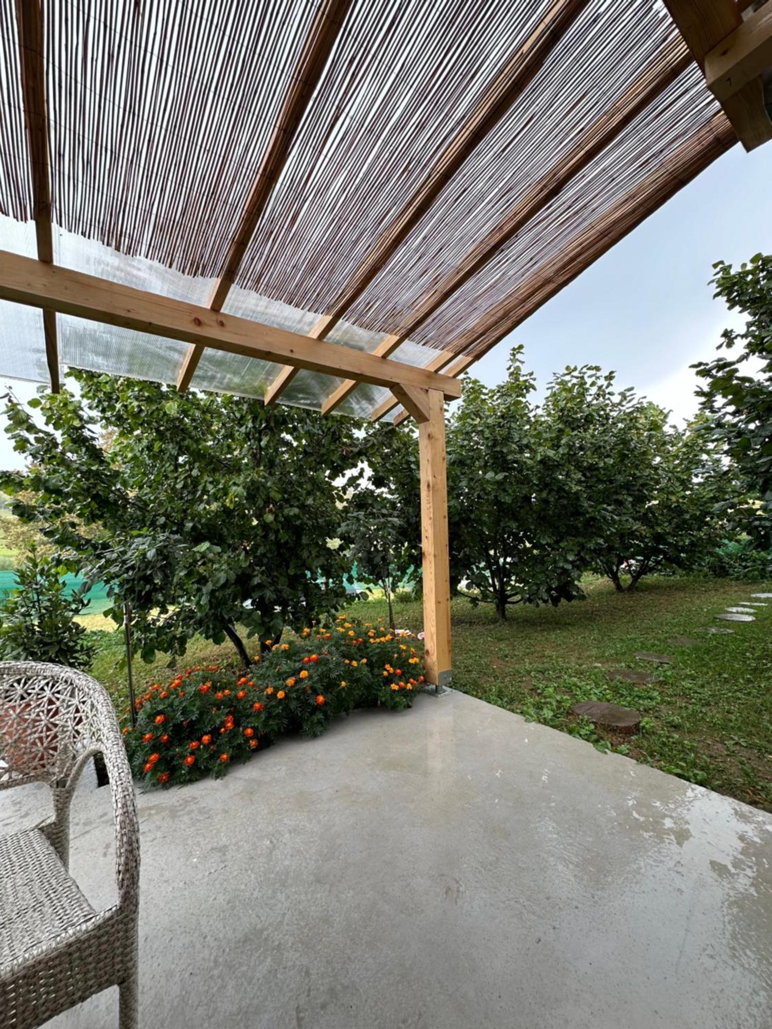 Vikendica Harbas Villa Cazin Luaran gambar
