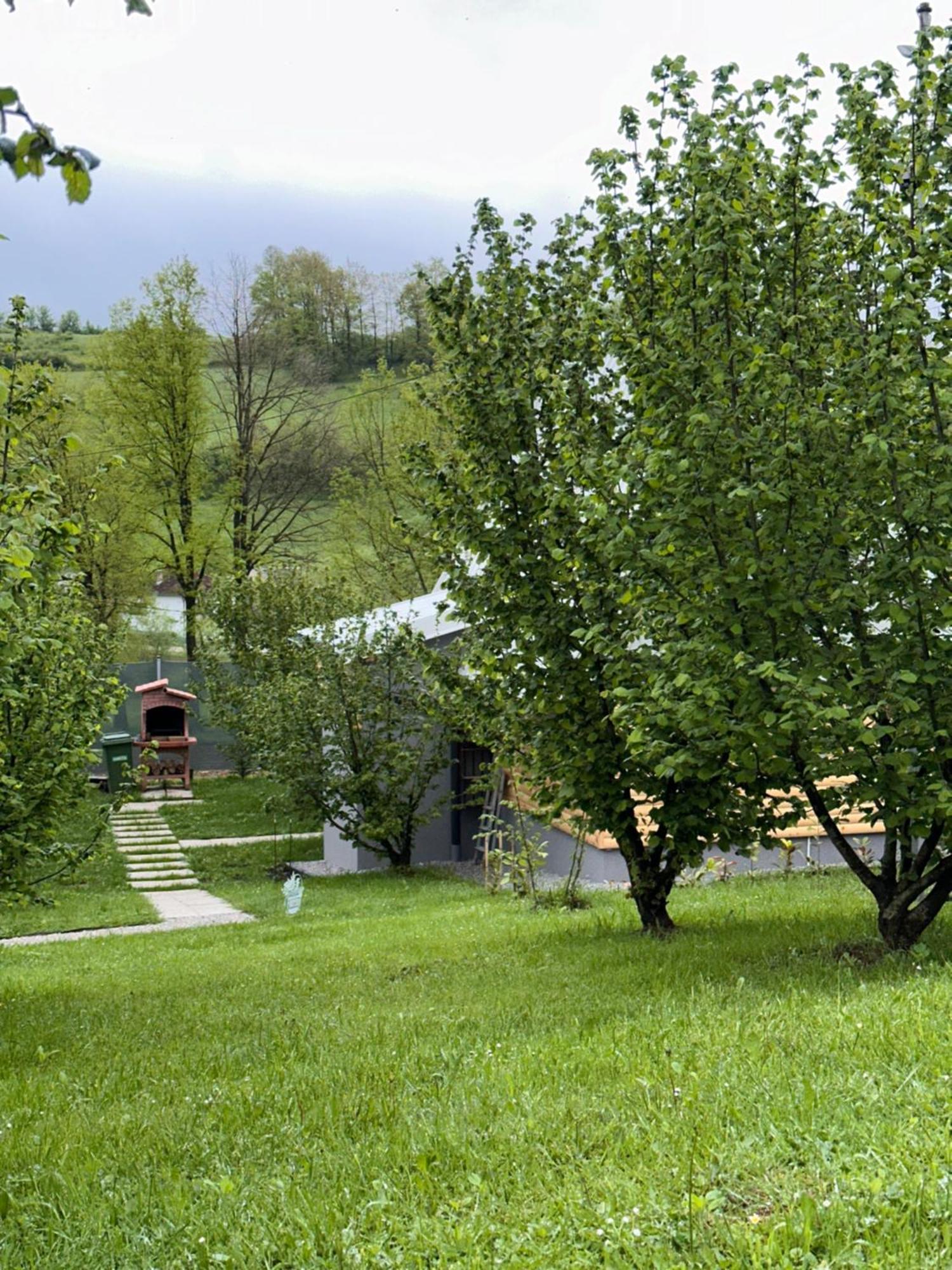 Vikendica Harbas Villa Cazin Luaran gambar
